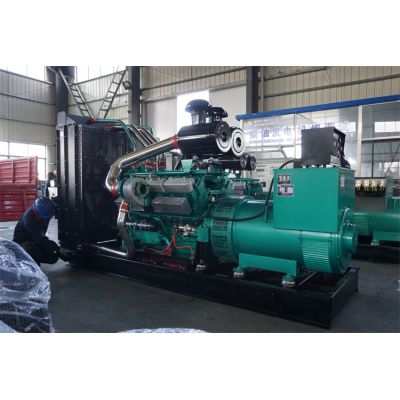 400kw乾能柴油發(fā)電機組-乾能12缸柴油機12V135AZLD-1柴油發(fā)電機組,缸徑/行程：135/150mm,柴油發(fā)電機組水冷發(fā)動機功率450KW,柴油發(fā)電機組配套馬拉松斯坦福發(fā)電機。廠價直銷歡迎選購：13773399855。