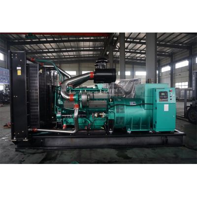 500kw乾能柴油發(fā)電機組-乾能12缸柴油機12V135BZLD-1柴油發(fā)電機組,缸徑/行程：135/155mm,柴油發(fā)電機組水冷發(fā)動機功率550KW,柴油發(fā)電機組配套馬拉松斯坦福發(fā)電機。廠價直銷歡迎選購：13773399855。