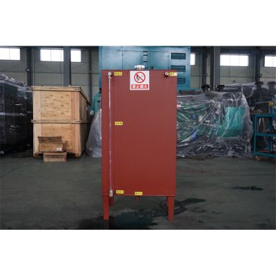 廠價直銷200L柴油發電機組專用油箱,發電機組油箱具有透明油標、進油口有閥關門控制、200升油箱回油在油泵油箱上部，柴油排污口在油箱的低部。