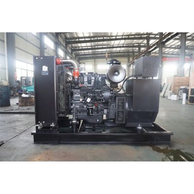 工廠直銷100KW柴油發(fā)電機(jī)，品牌有廣西玉柴、東方紅、斗山大宇、進(jìn)口沃爾沃等柴油發(fā)電機(jī)組。廠價(jià)直銷歡迎選購(gòu)：13773399855。