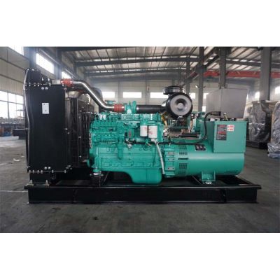 120kw東風(fēng)康明斯柴油發(fā)電機組-東風(fēng)康明斯6缸柴油機6BTAA5.9-G12柴油發(fā)電機組,缸徑/行程：102/120mm,柴油發(fā)電機組水冷發(fā)動機功率140KW,柴油發(fā)電機組配套馬拉松斯坦福發(fā)電機。廠價直銷歡迎選購：13773399855。
