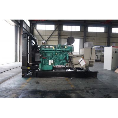 500kw沃爾沃柴油發(fā)電機組-沃爾沃6缸柴油機TWD1643GE柴油發(fā)電機組,缸徑/行程：144/165mm,柴油發(fā)電機組水冷發(fā)動機功率560KW,柴油發(fā)電機組配套馬拉松斯坦福發(fā)電機。廠價直銷歡迎選購：13773399855。