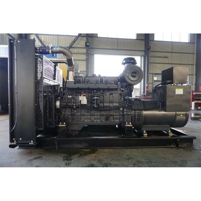 300kw上柴股份柴油發(fā)電機組-上柴股份6缸柴油機SC13G420D2柴油發(fā)電機組,缸徑/行程：135/150mm,柴油發(fā)電機組水冷發(fā)動機功率308KW,柴油發(fā)電機組配套馬拉松斯坦福發(fā)電機。廠價直銷歡迎選購：13773399855。