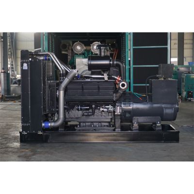 600kw上柴股份柴油發(fā)電機組-上柴股份12缸柴油機SC27G900D2柴油發(fā)電機組,缸徑/行程：135/155mm,柴油發(fā)電機組水冷發(fā)動機功率662KW,柴油發(fā)電機組配套馬拉松斯坦福發(fā)電機。廠價直銷歡迎選購：13773399855。