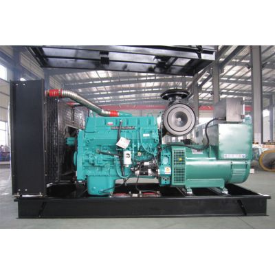 200kw重慶康明斯柴油發(fā)電機(jī)組-重慶康明斯6缸柴油機(jī)MTA11-G2柴油發(fā)電機(jī)組,缸徑/行程：125/147mm,柴油發(fā)電機(jī)組水冷發(fā)動(dòng)機(jī)功率246KW,柴油發(fā)電機(jī)組配套馬拉松斯坦福發(fā)電機(jī)。廠價(jià)直銷(xiāo)歡迎選購(gòu)：13773399855。